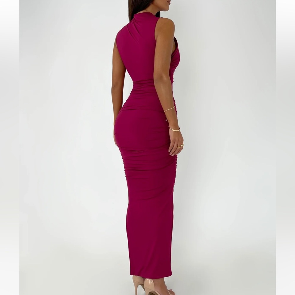 Dress - Picture 2 of 2